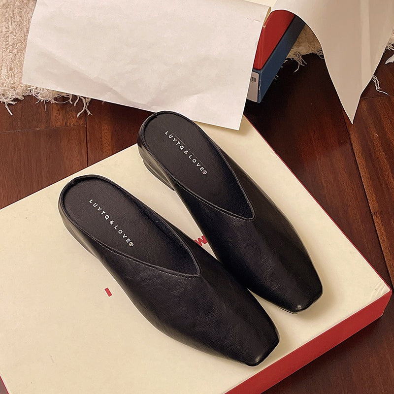 Flat Mules