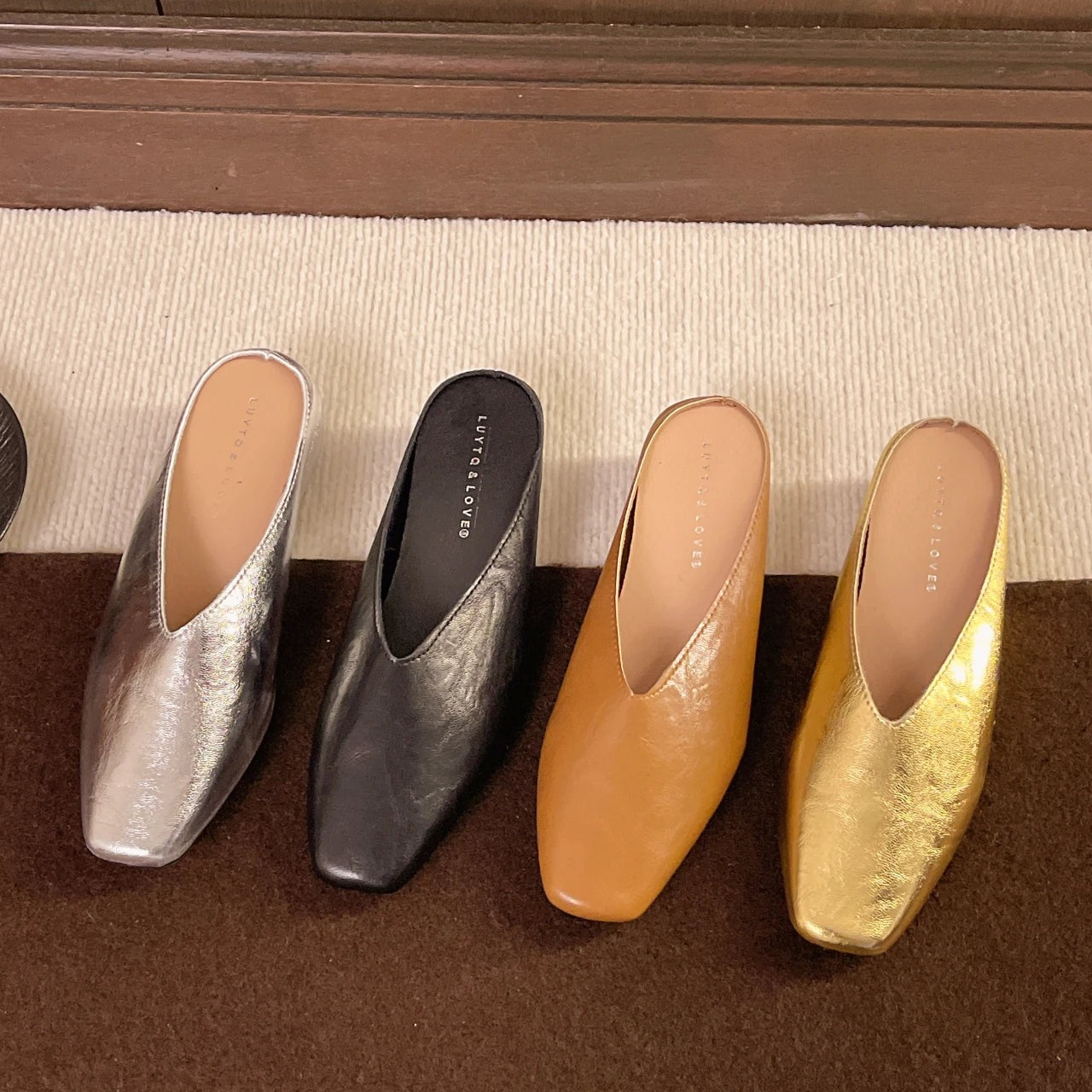 Flat Mules