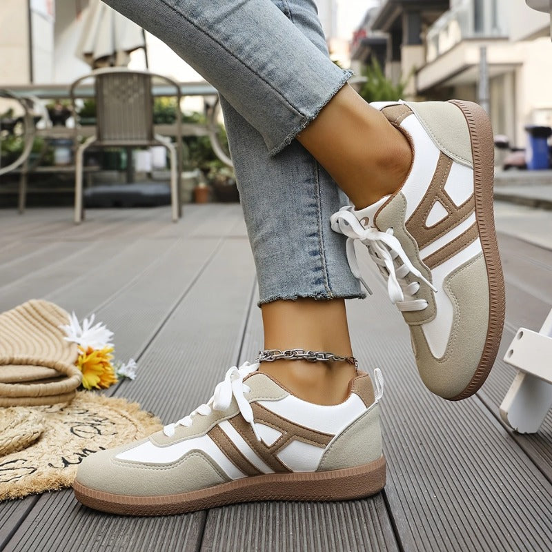 Retro Low Top Sneakers